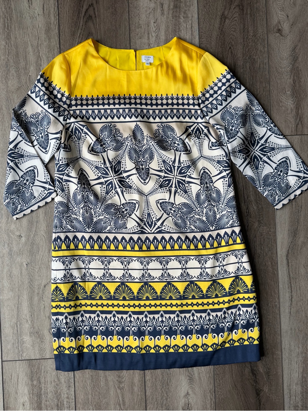 Crown & Ivy- Yellow & Navy Printed Shift Dress (8p)